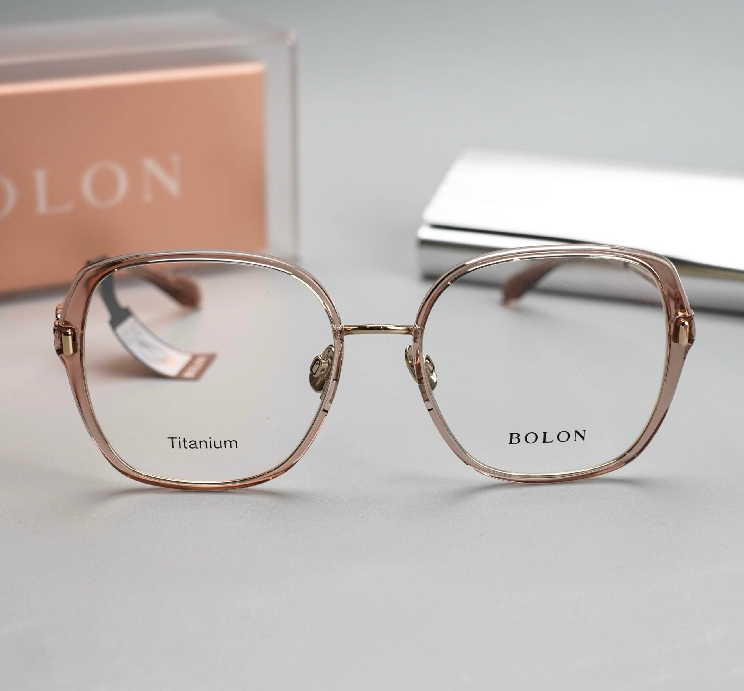 Bolon Square Read - Brown & Gold